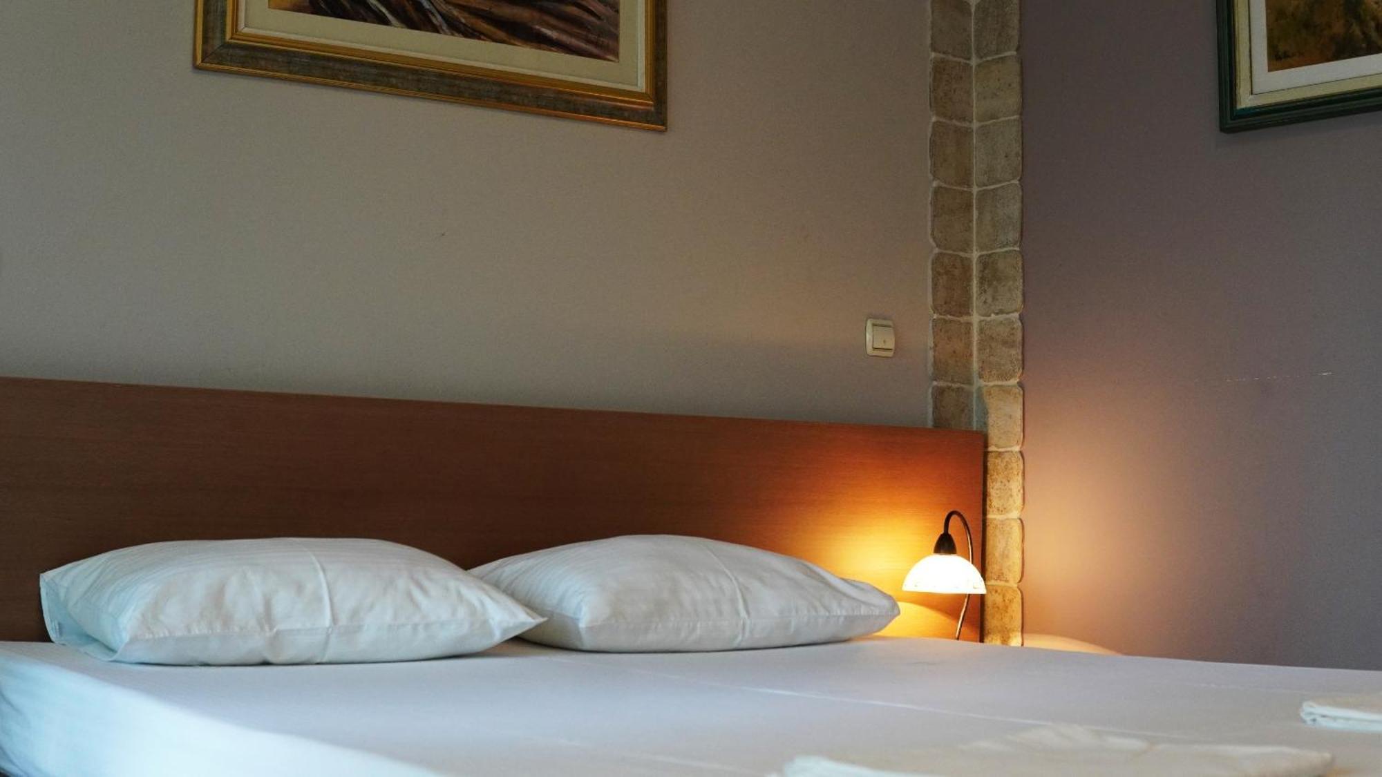 Hotel Vila Ivankovic Buna Habitación foto